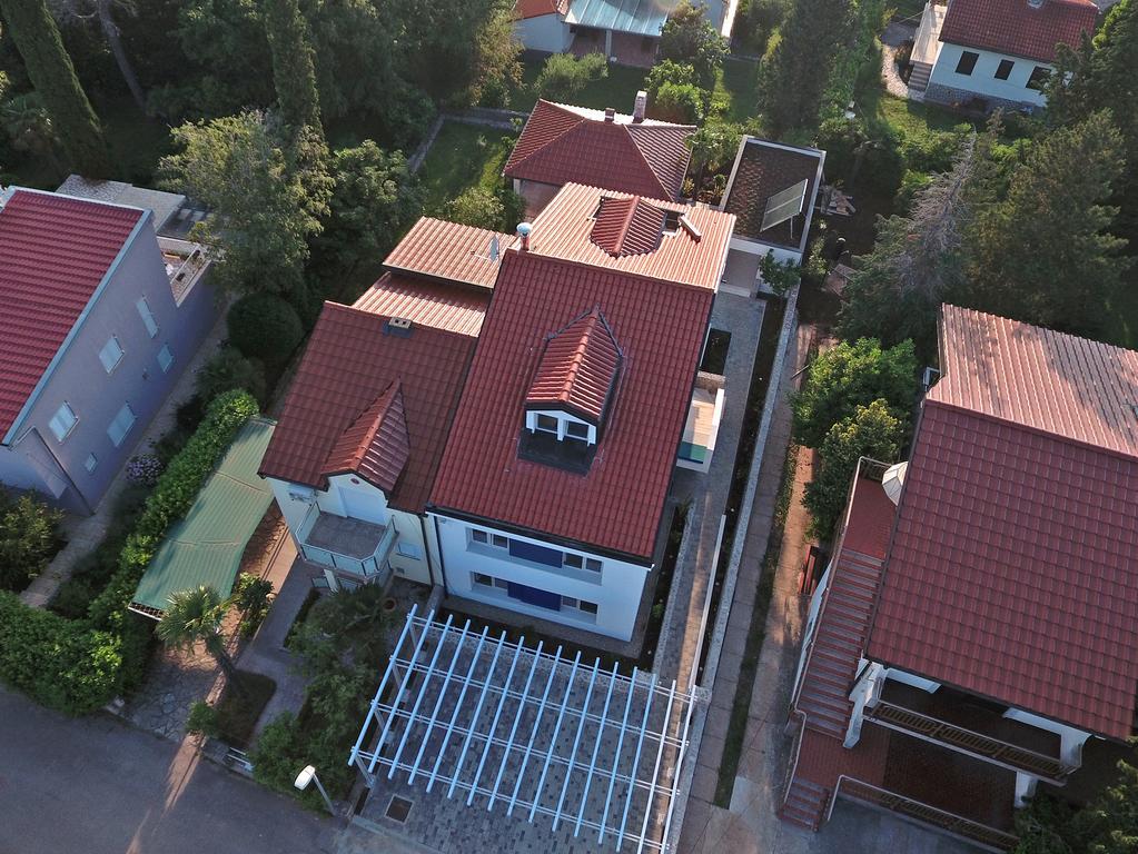 Apartments Petra Njivice Esterno foto